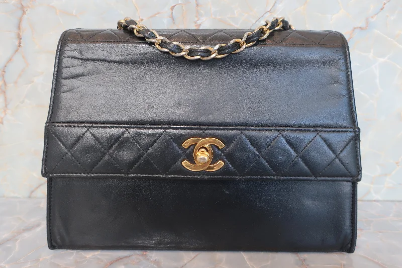 CHANEL/シャネル 台形チェーンショルダーバッグ ラムスキン ブラック/ゴールド金具 ショルダーバッグ 600090259