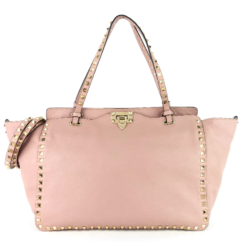 Rockstud Medium Poudre Calfskin Bag